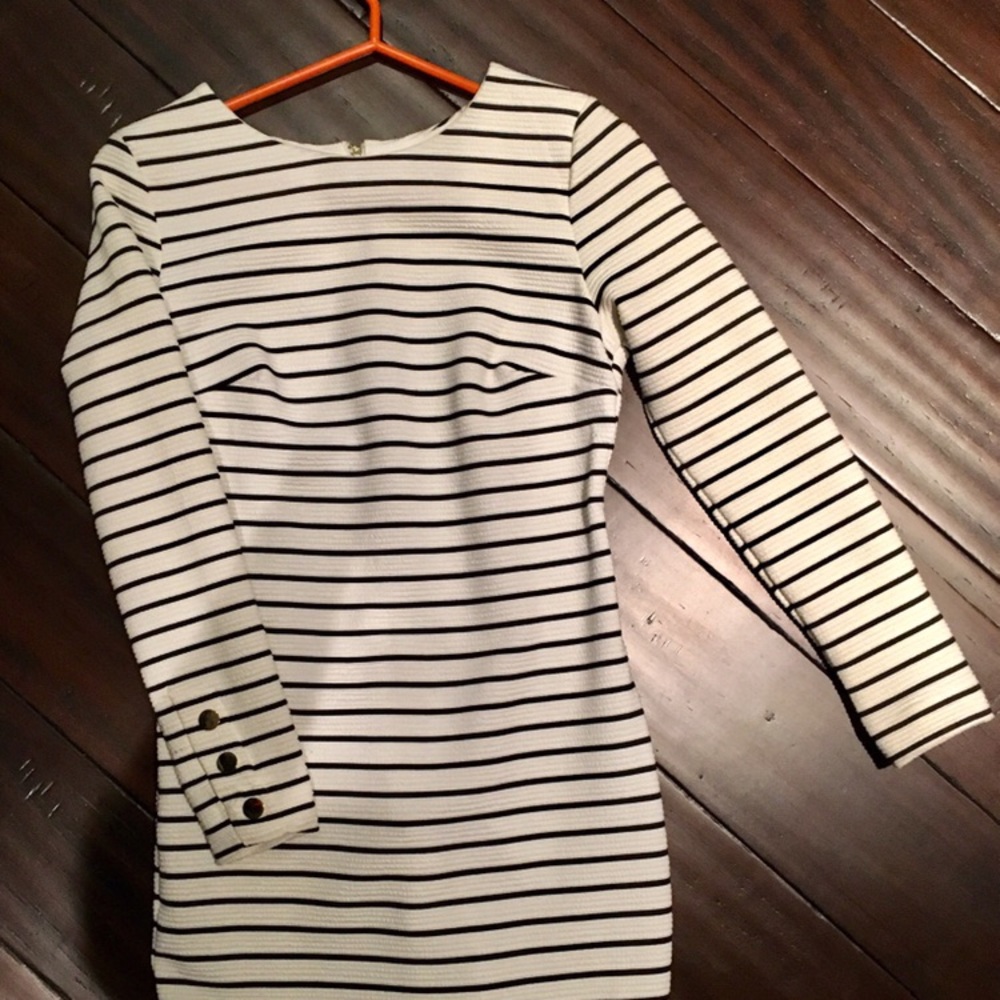Striped Dynamite Dress - Picture 4 of 4